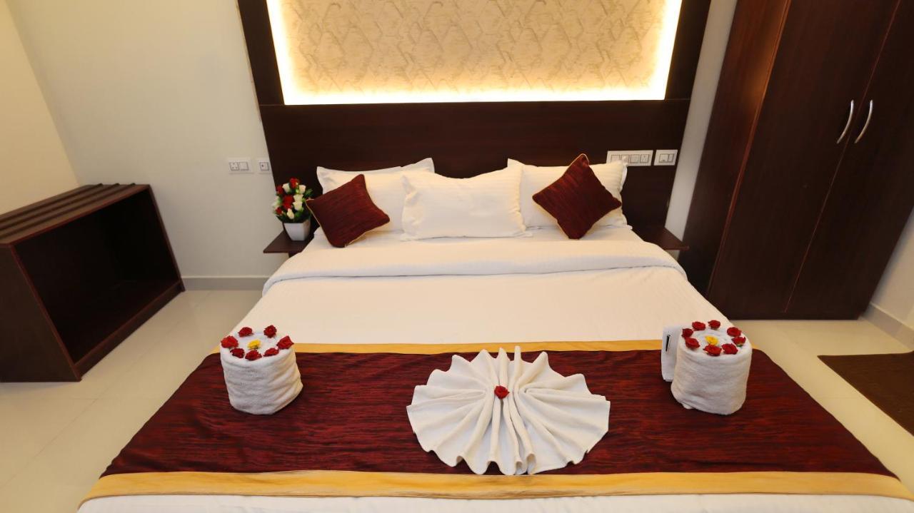 Hotel Grand Square Йеркод Экстерьер фото