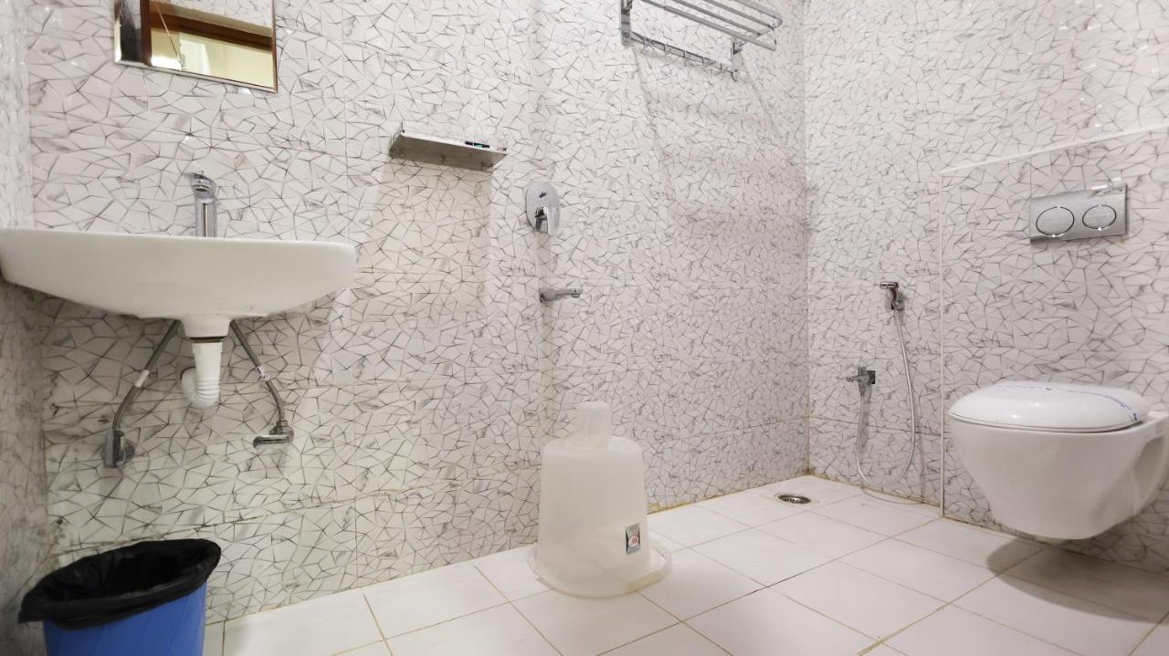 Hotel Grand Square Йеркод Экстерьер фото