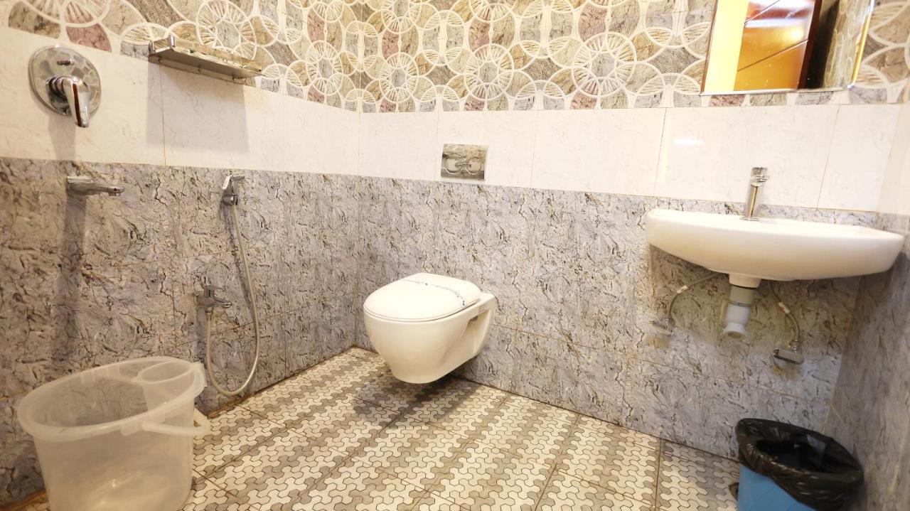 Hotel Grand Square Йеркод Экстерьер фото
